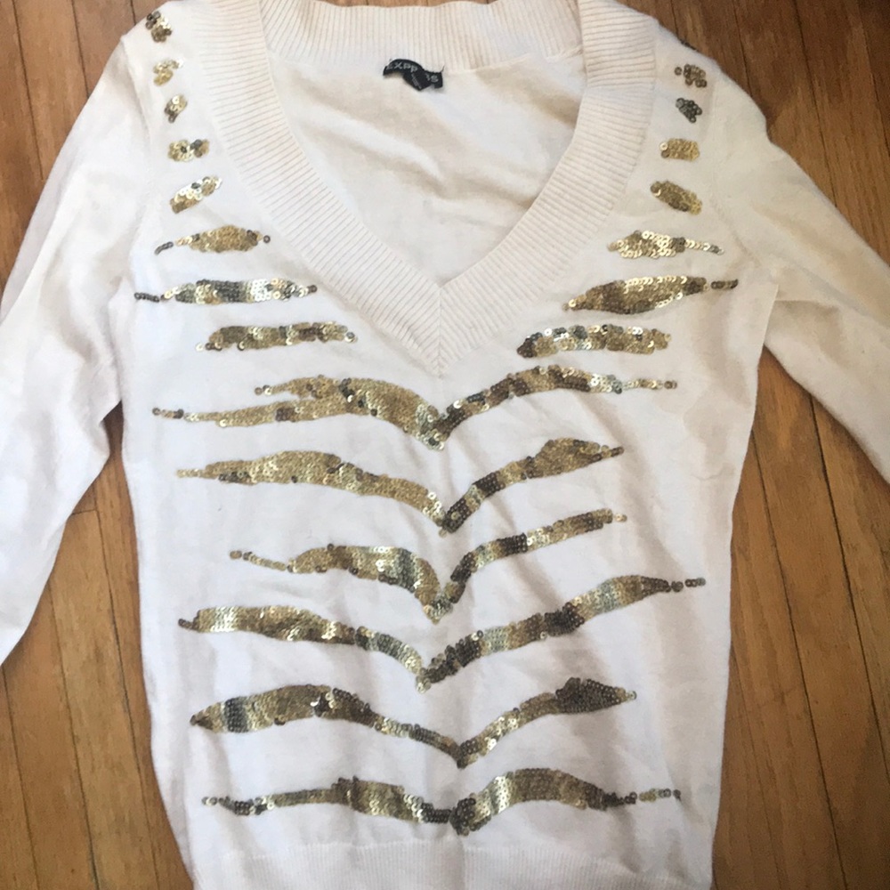 Long Sleeve Gold Sequence V-neck Top